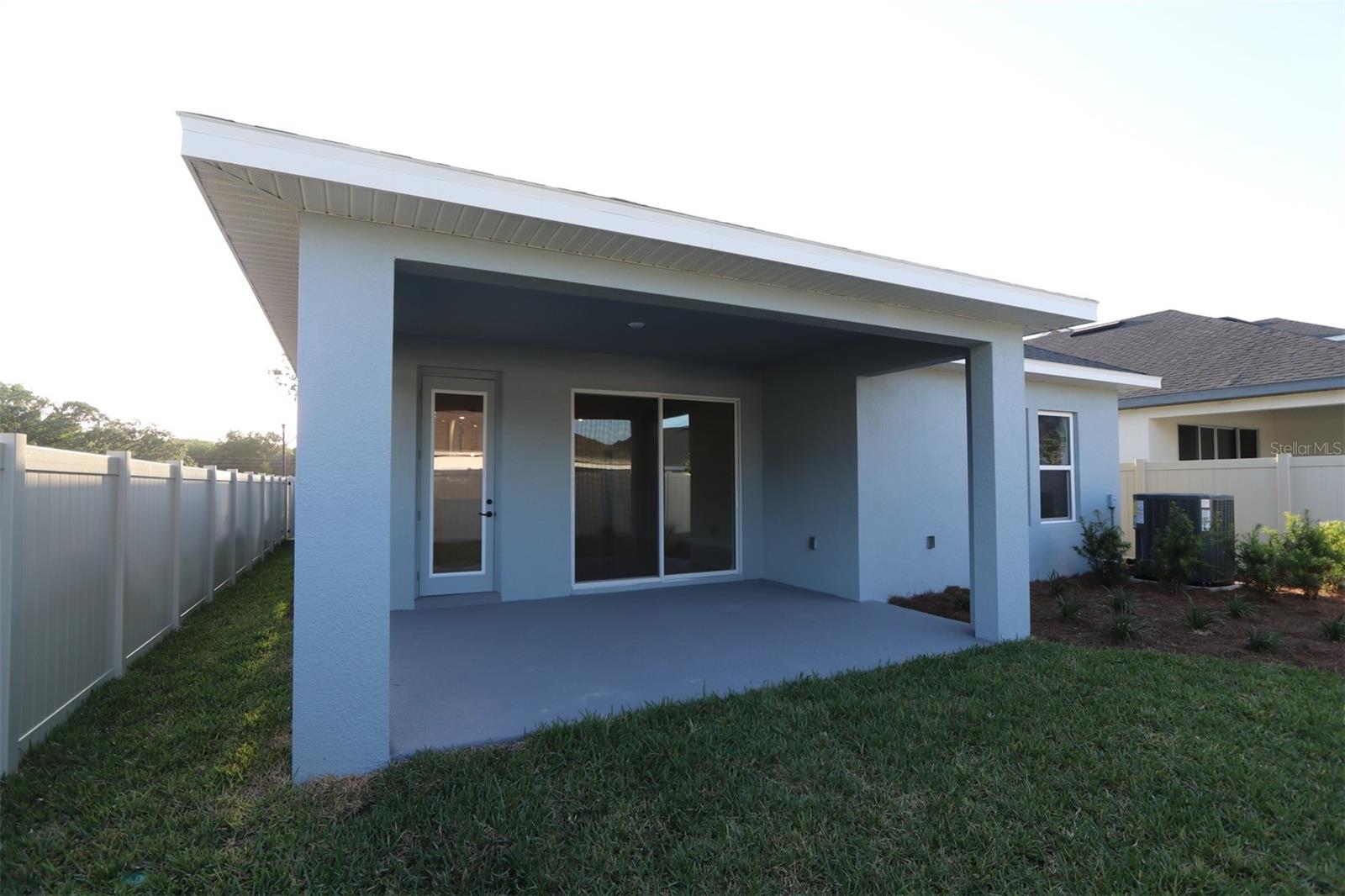 Image 15 of 39 For 6051 Sacred Oak Avenue