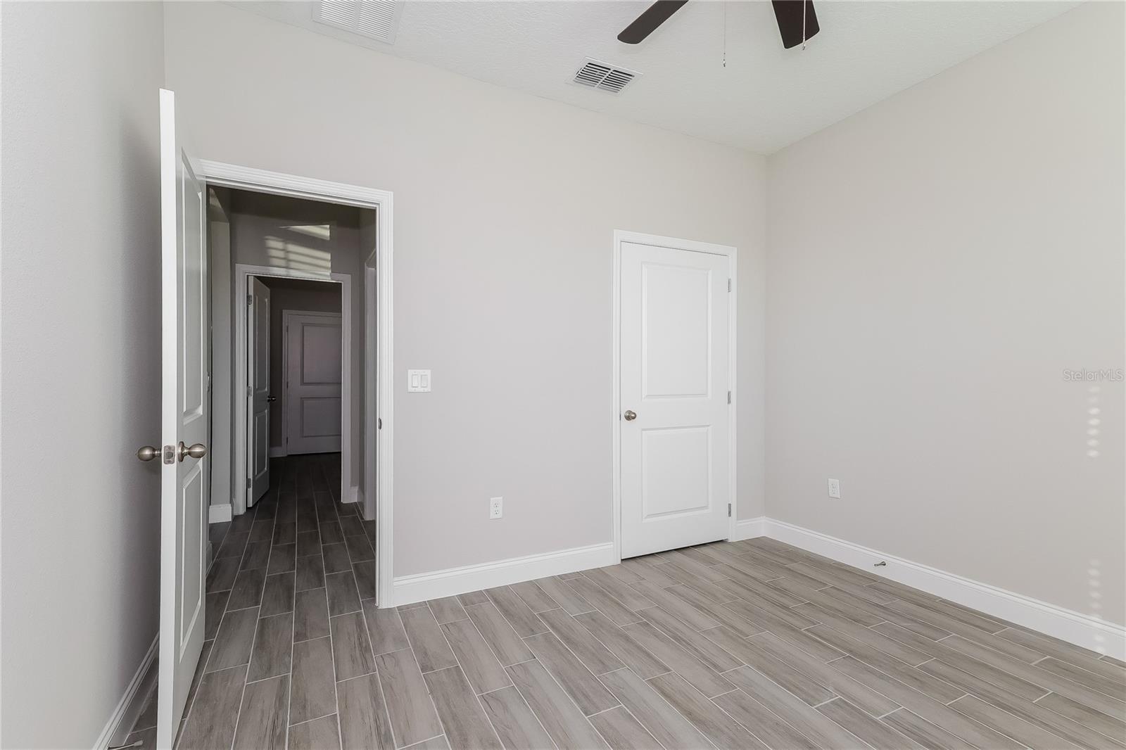 Image 12 of 15 For 920 Derbyshire Drive