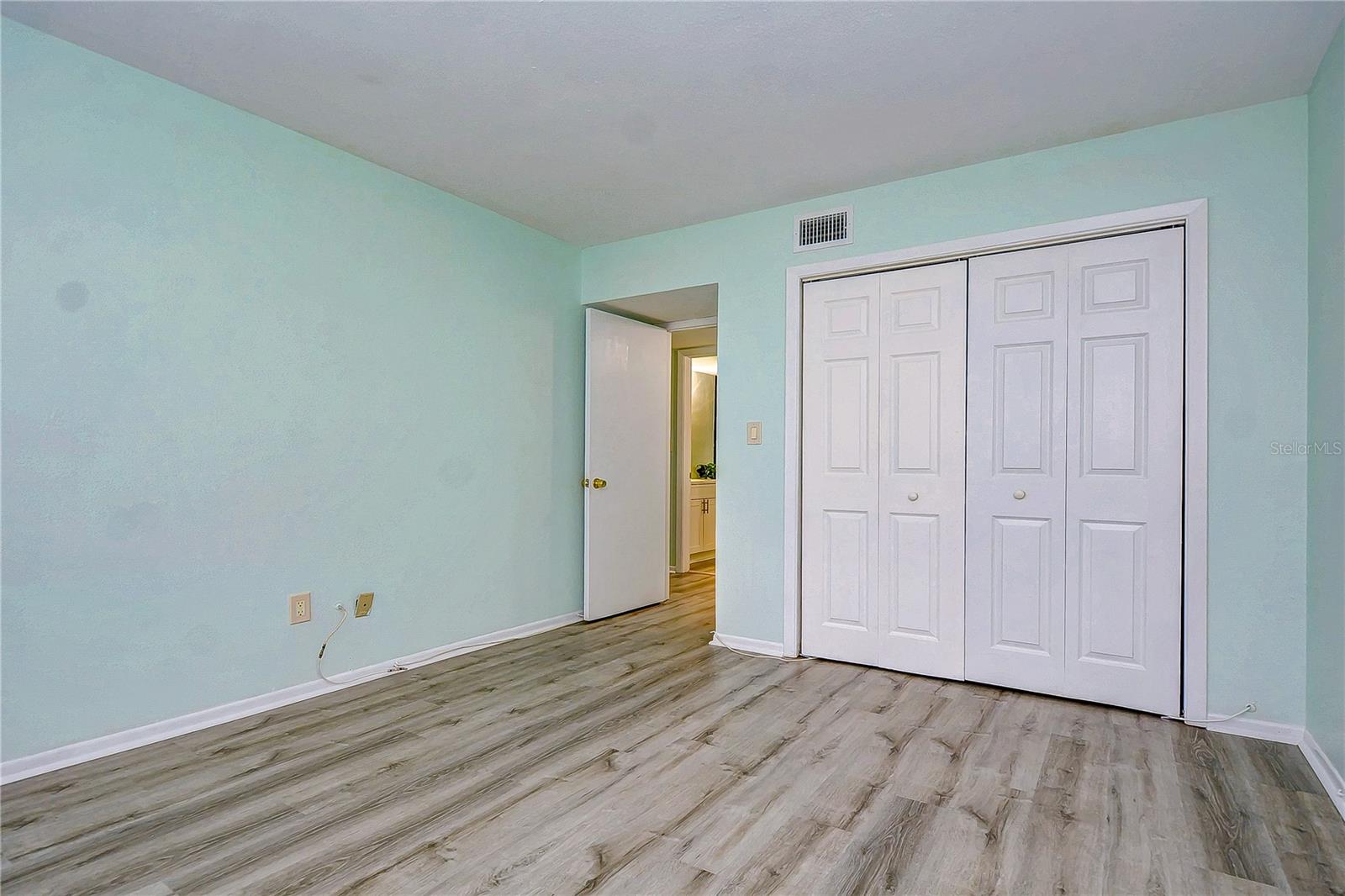 Image 20 of 35 For 1515 Bayshore Boulevard 18