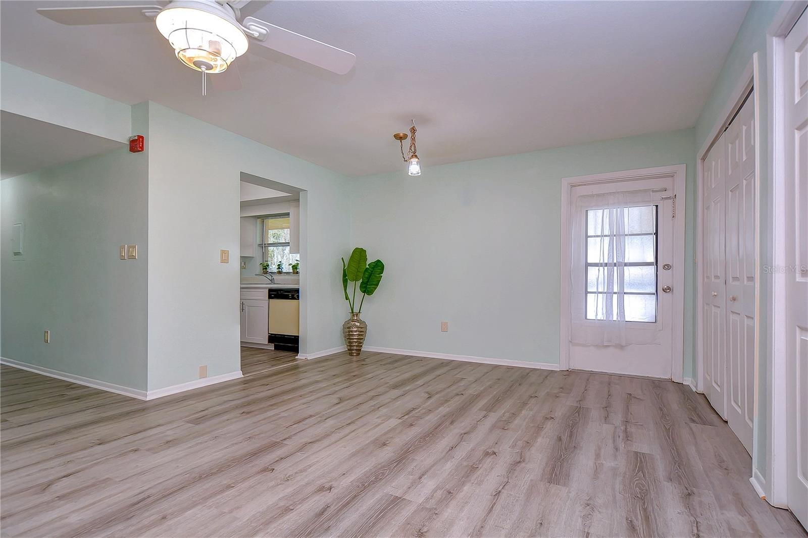 Image 6 of 35 For 1515 Bayshore Boulevard 18