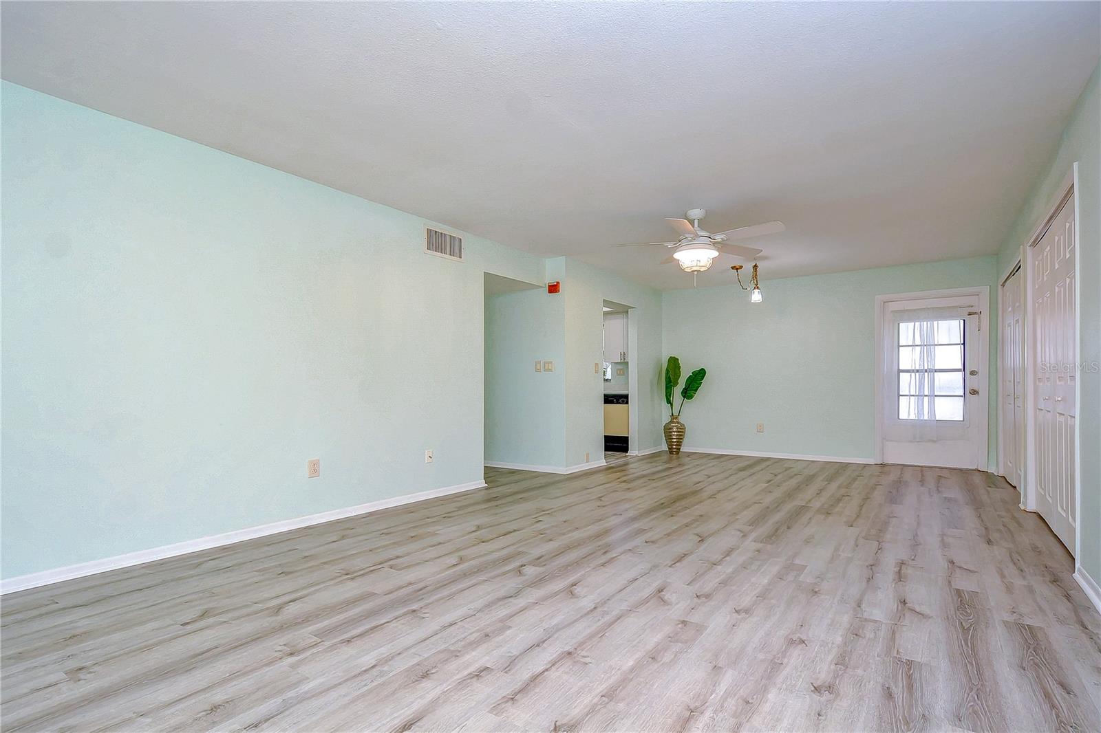 Image 7 of 35 For 1515 Bayshore Boulevard 18