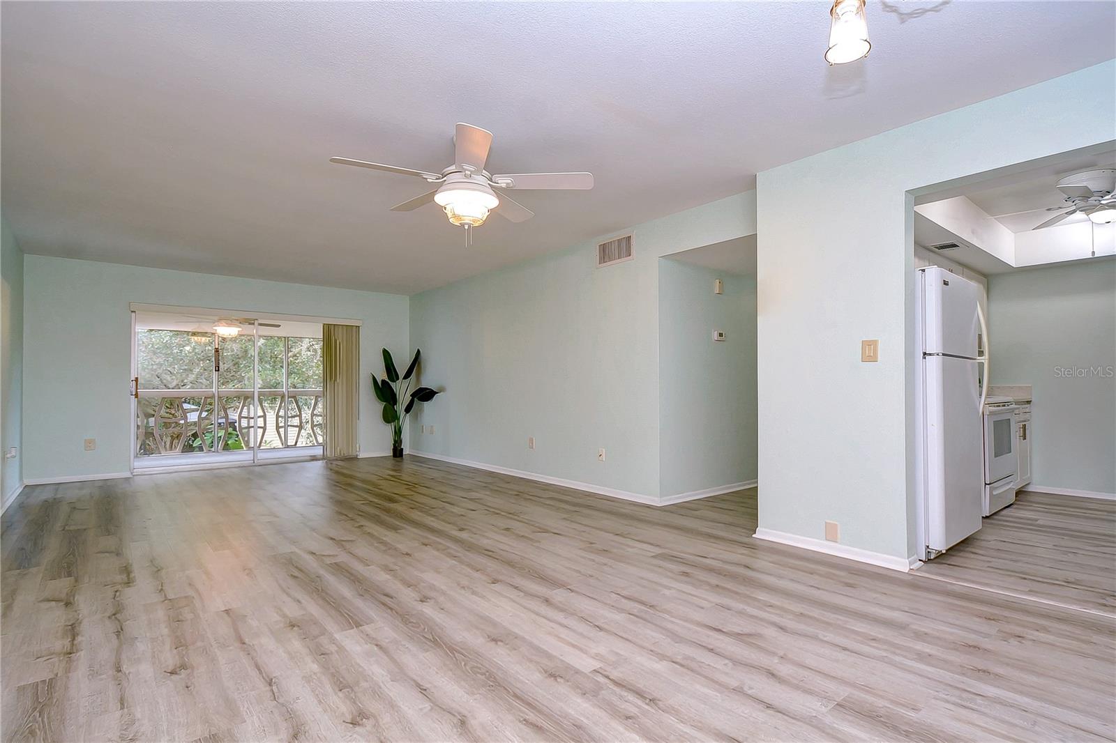 Image 8 of 35 For 1515 Bayshore Boulevard 18