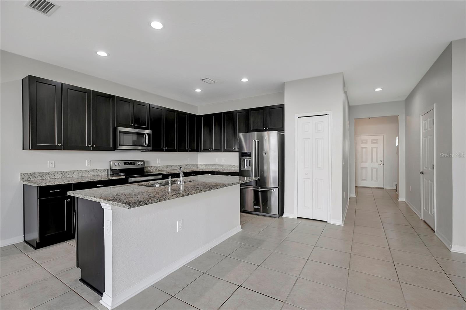 Image 10 of 45 For 6306 Tillandsia Place