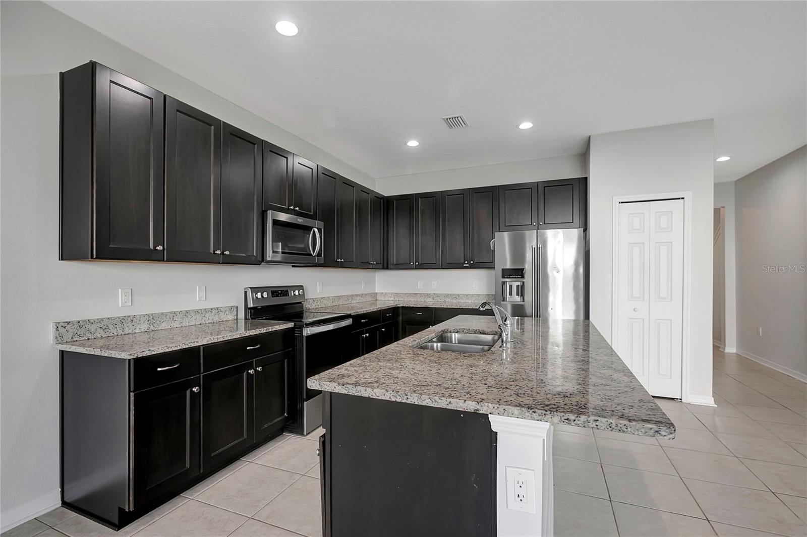 Image 11 of 45 For 6306 Tillandsia Place