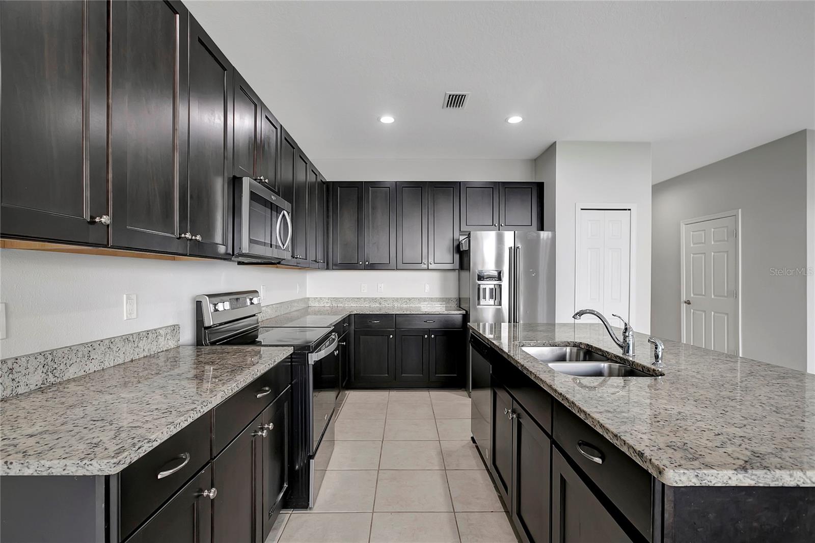Image 12 of 45 For 6306 Tillandsia Place