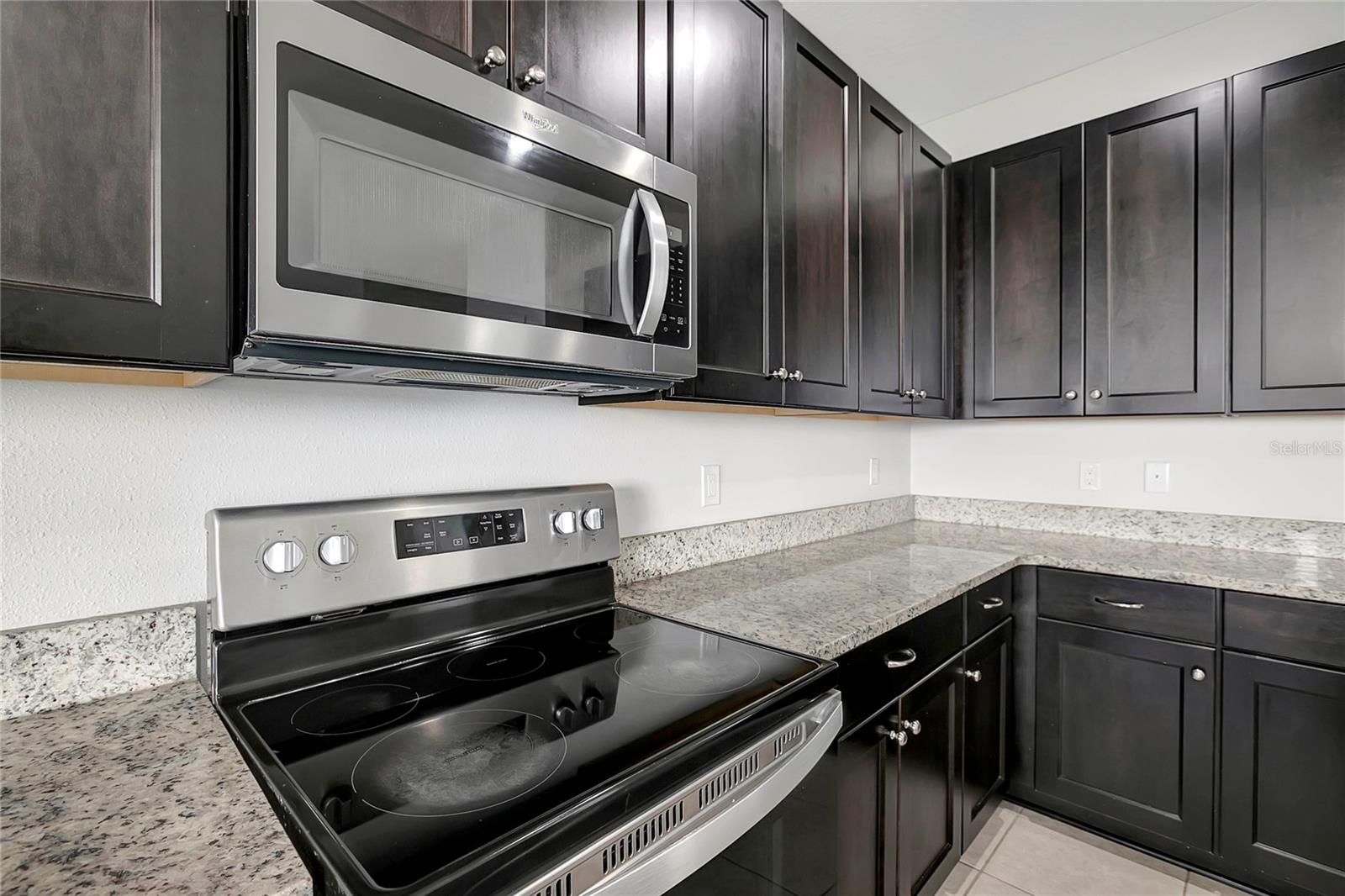 Image 14 of 45 For 6306 Tillandsia Place