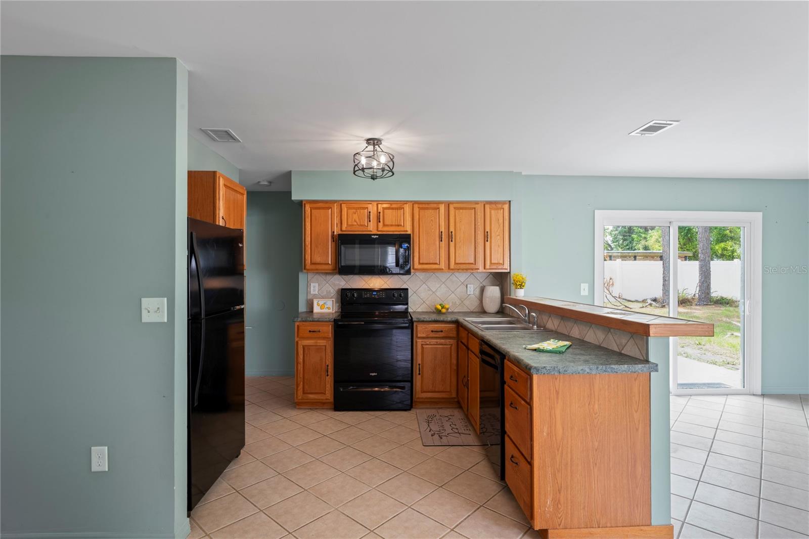 Image 11 of 42 For 3353 Montano Avenue
