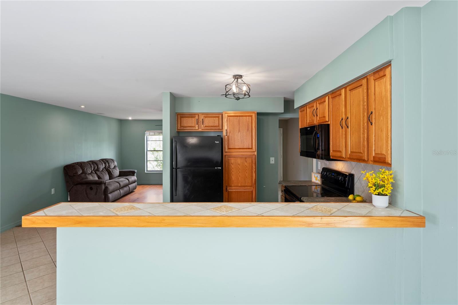 Image 13 of 42 For 3353 Montano Avenue