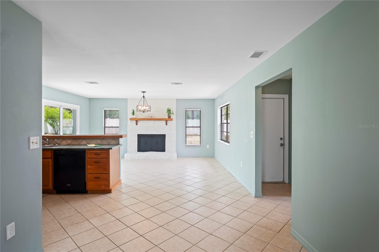 Image 16 of 42 For 3353 Montano Avenue
