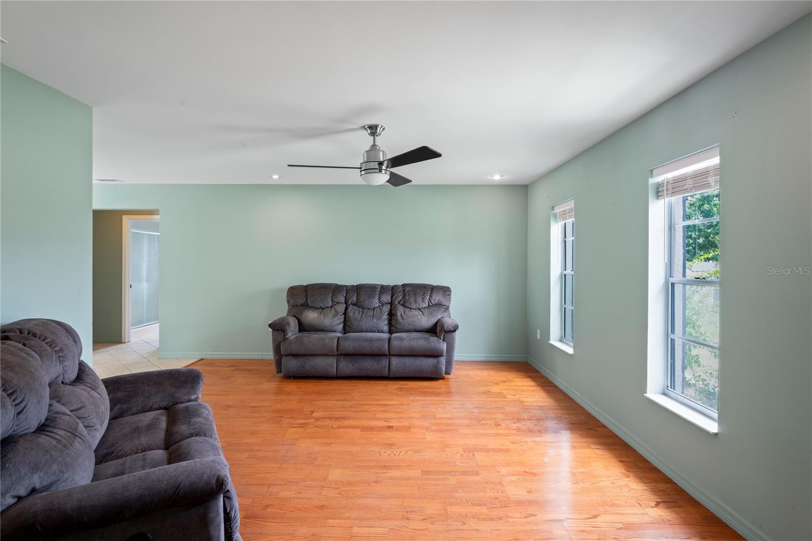 Image 9 of 42 For 3353 Montano Avenue