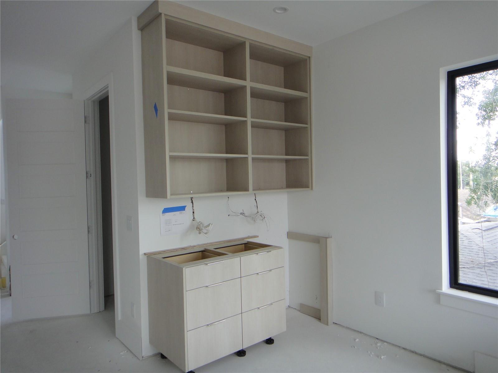 Image 12 of 20 For 501 Ross Avenue 2