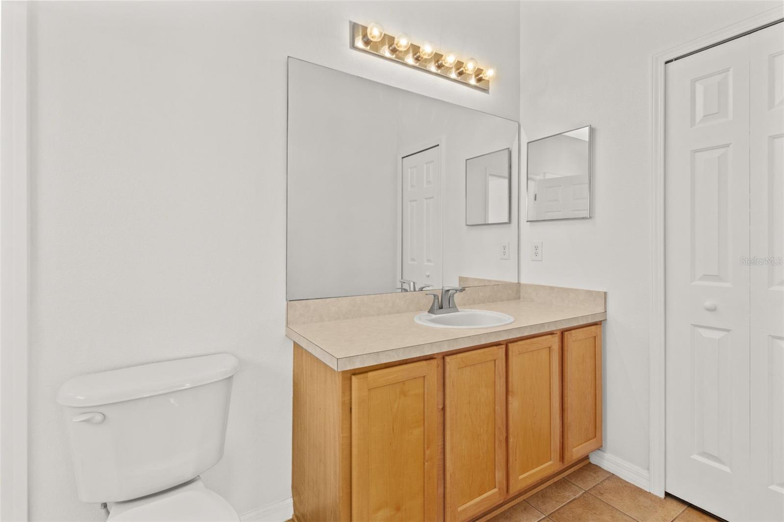 Image 11 of 46 For 25830 Crippen Drive