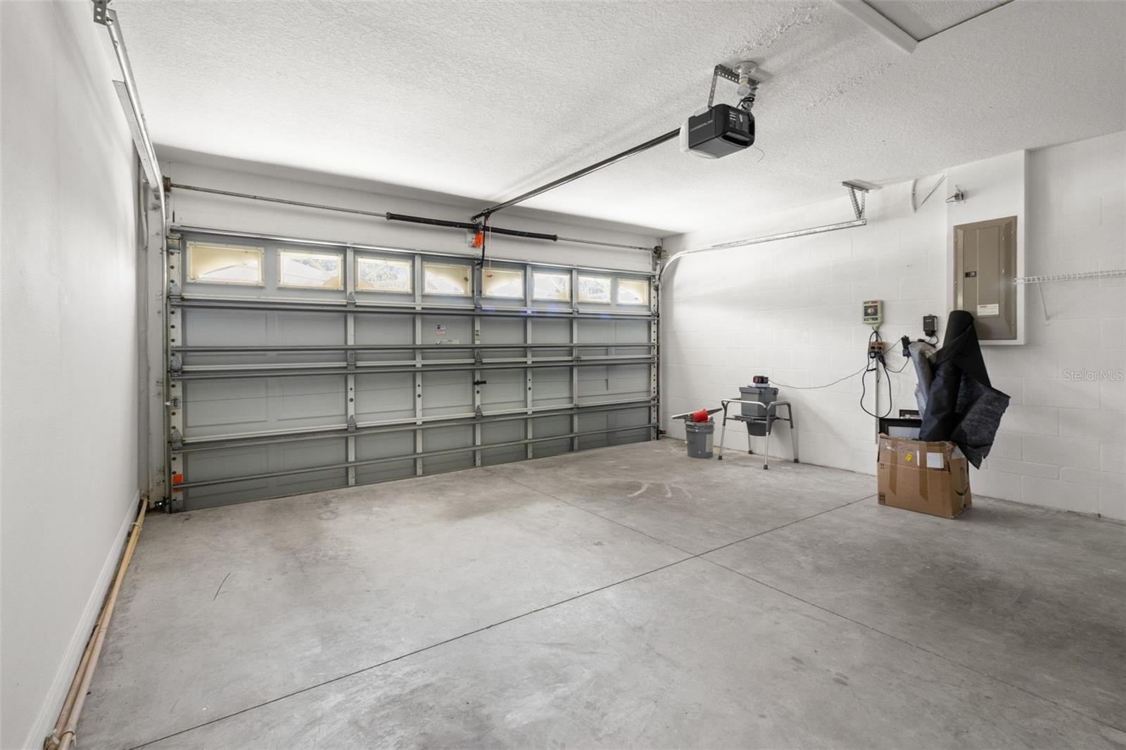 Image 29 of 46 For 25830 Crippen Drive