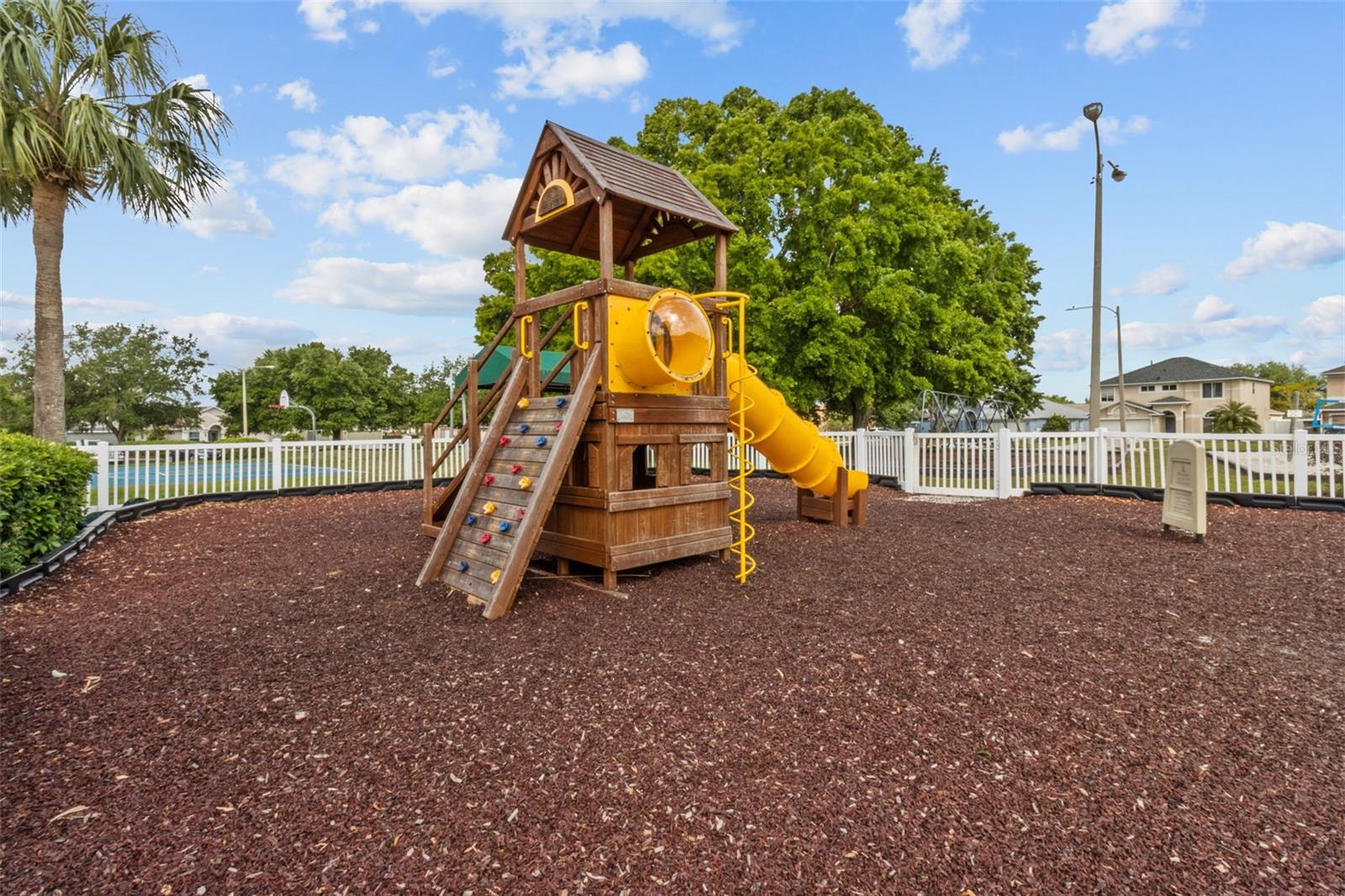 Image 41 of 46 For 25830 Crippen Drive