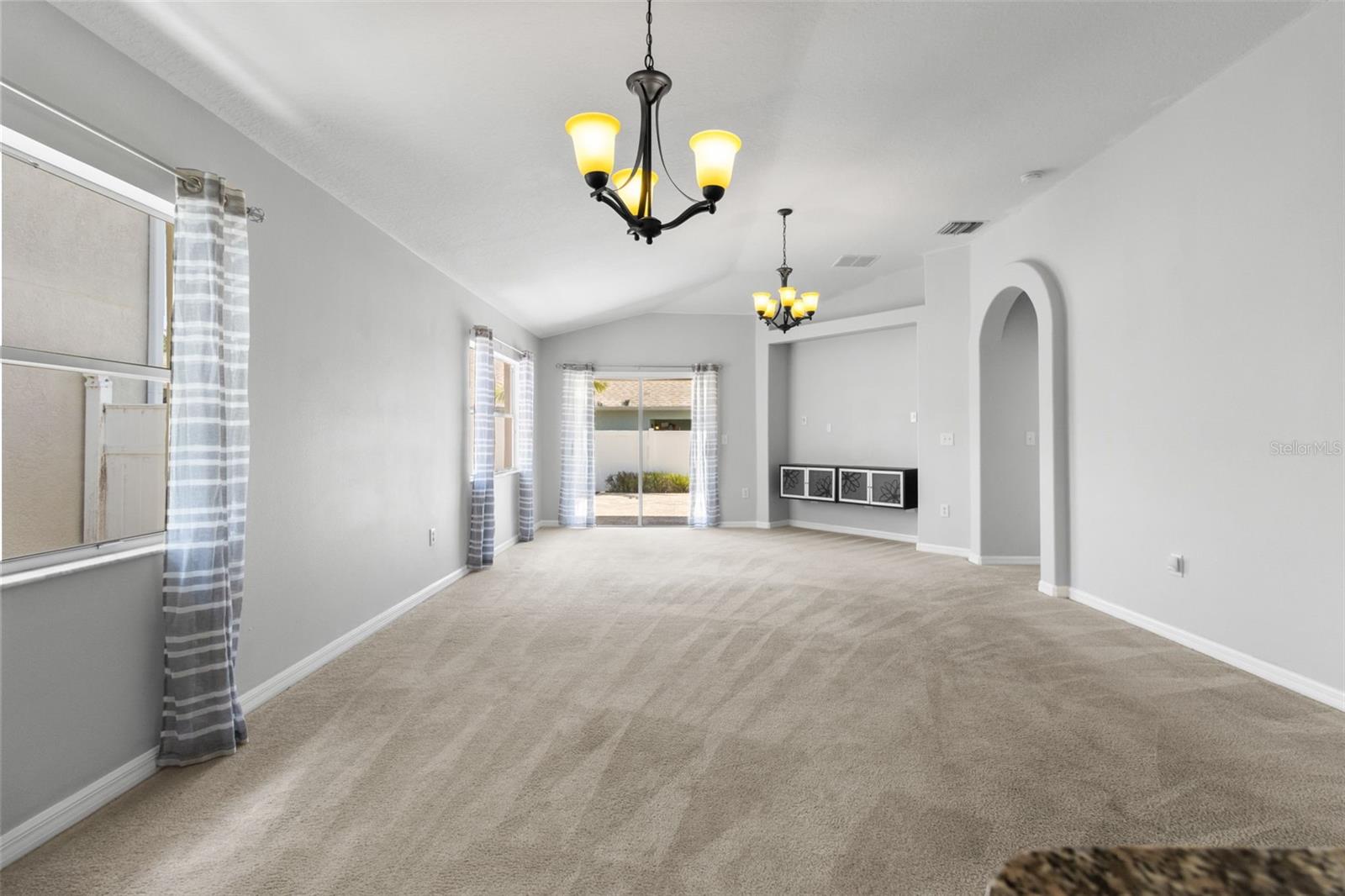 Image 9 of 46 For 25830 Crippen Drive
