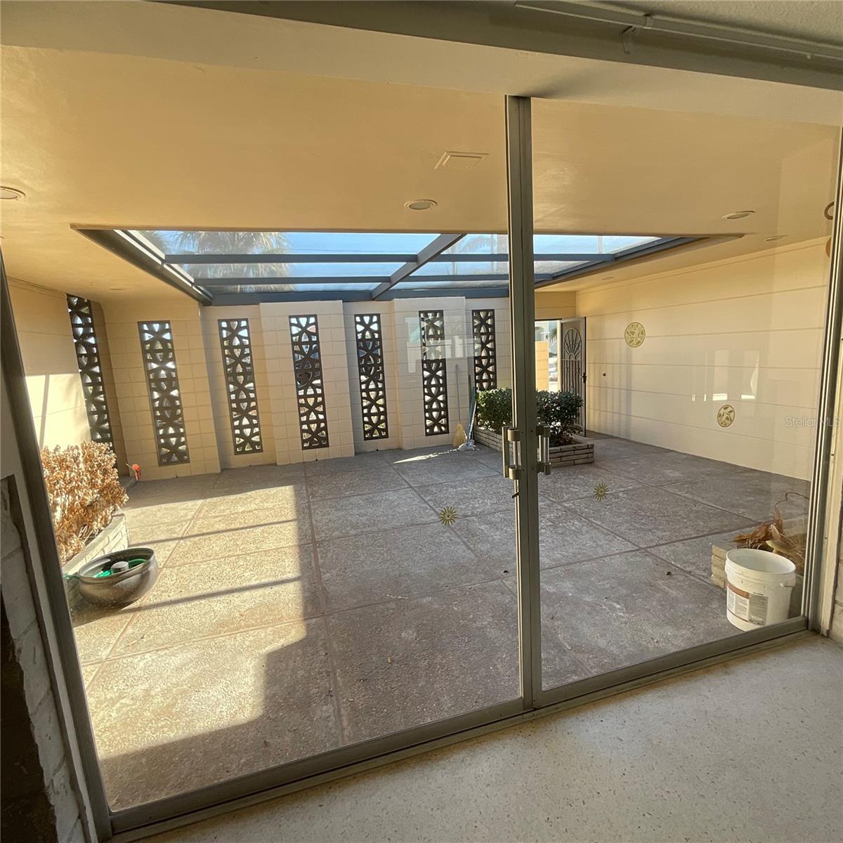 Image 18 of 20 For 2015 Dolphin Boulevard S