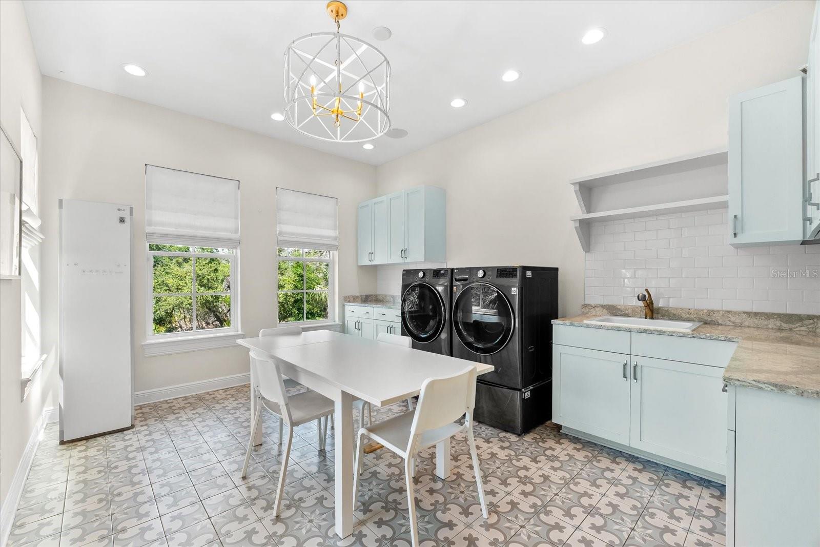 Image 35 of 73 For 885 Seaview Circle #20