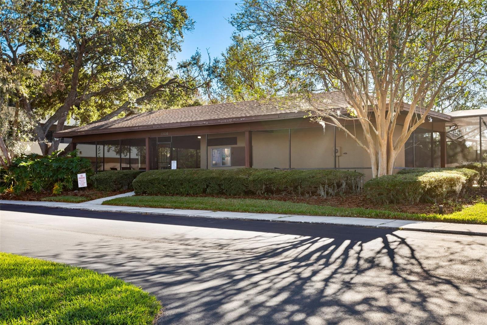 Image 24 of 49 For 13608 Village Drive 6203
