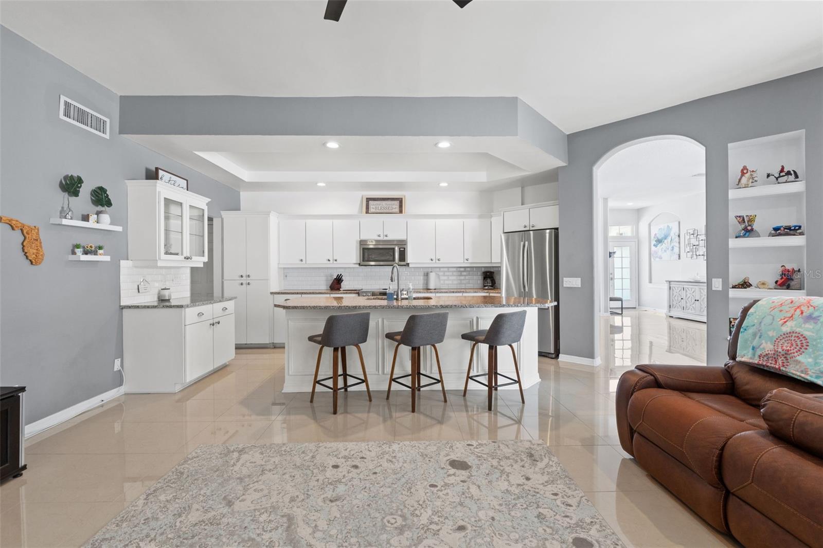 Image 18 of 43 For 15428 Atwater Drive