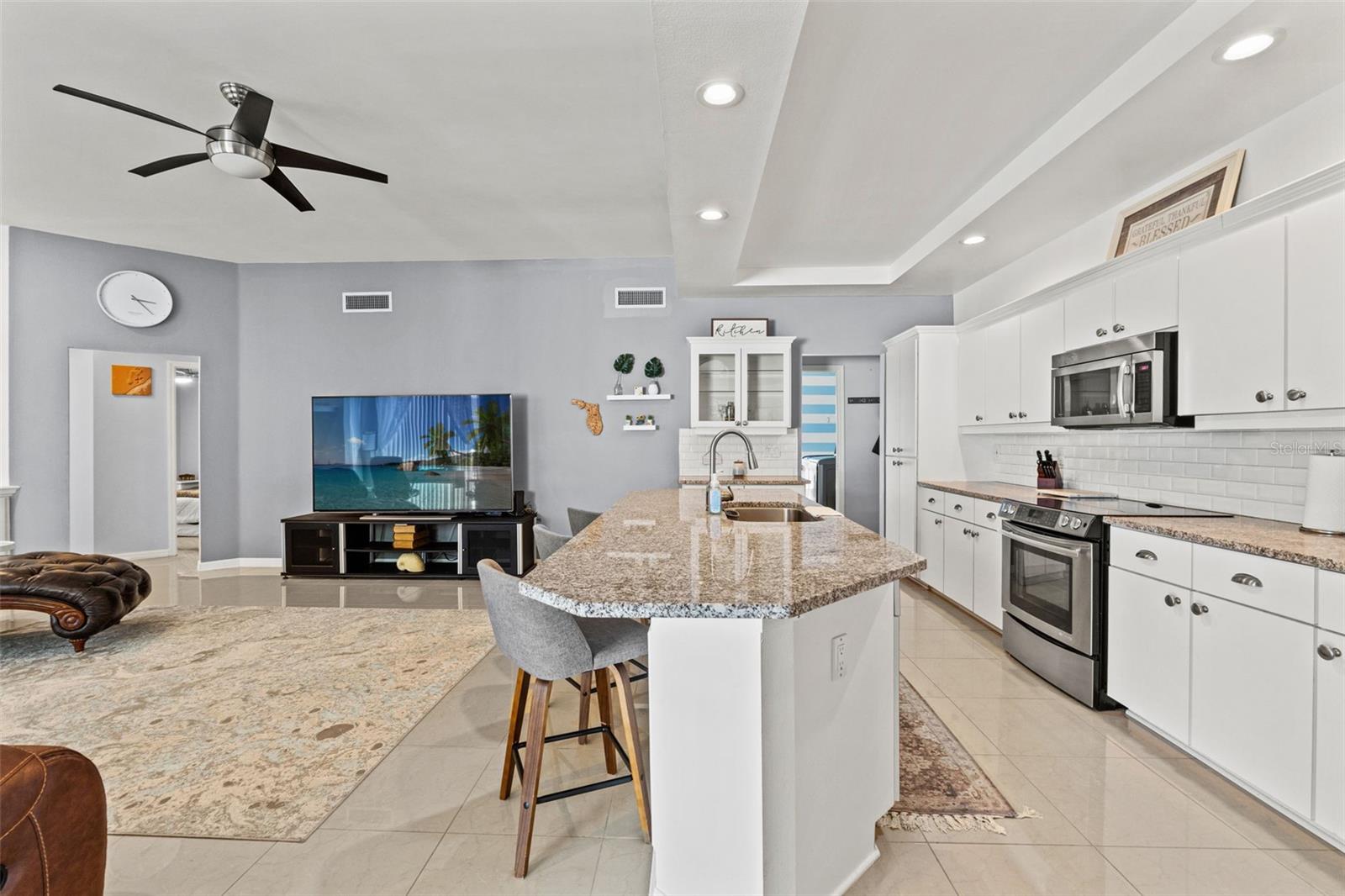 Image 20 of 43 For 15428 Atwater Drive