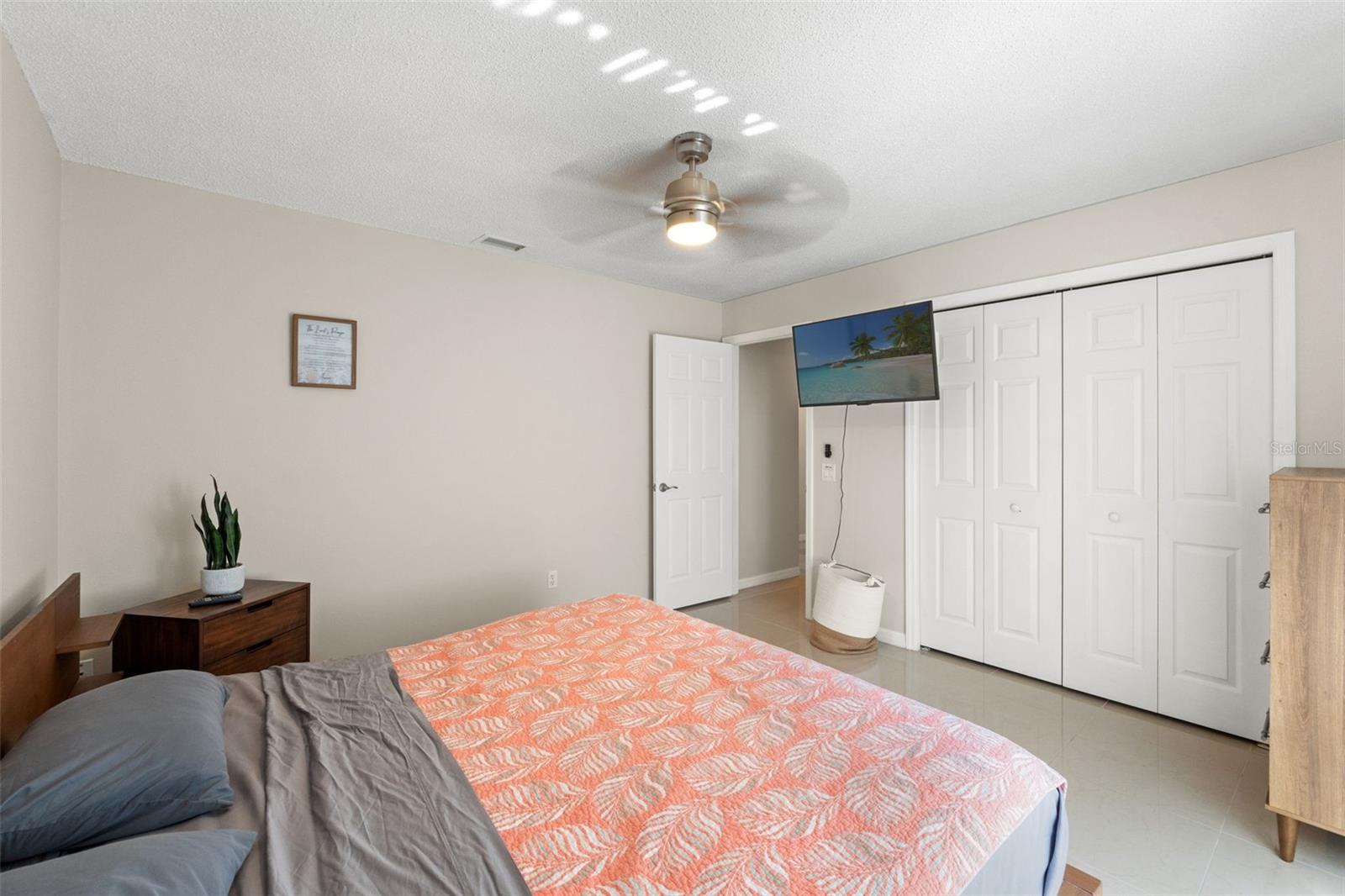 Image 29 of 43 For 15428 Atwater Drive