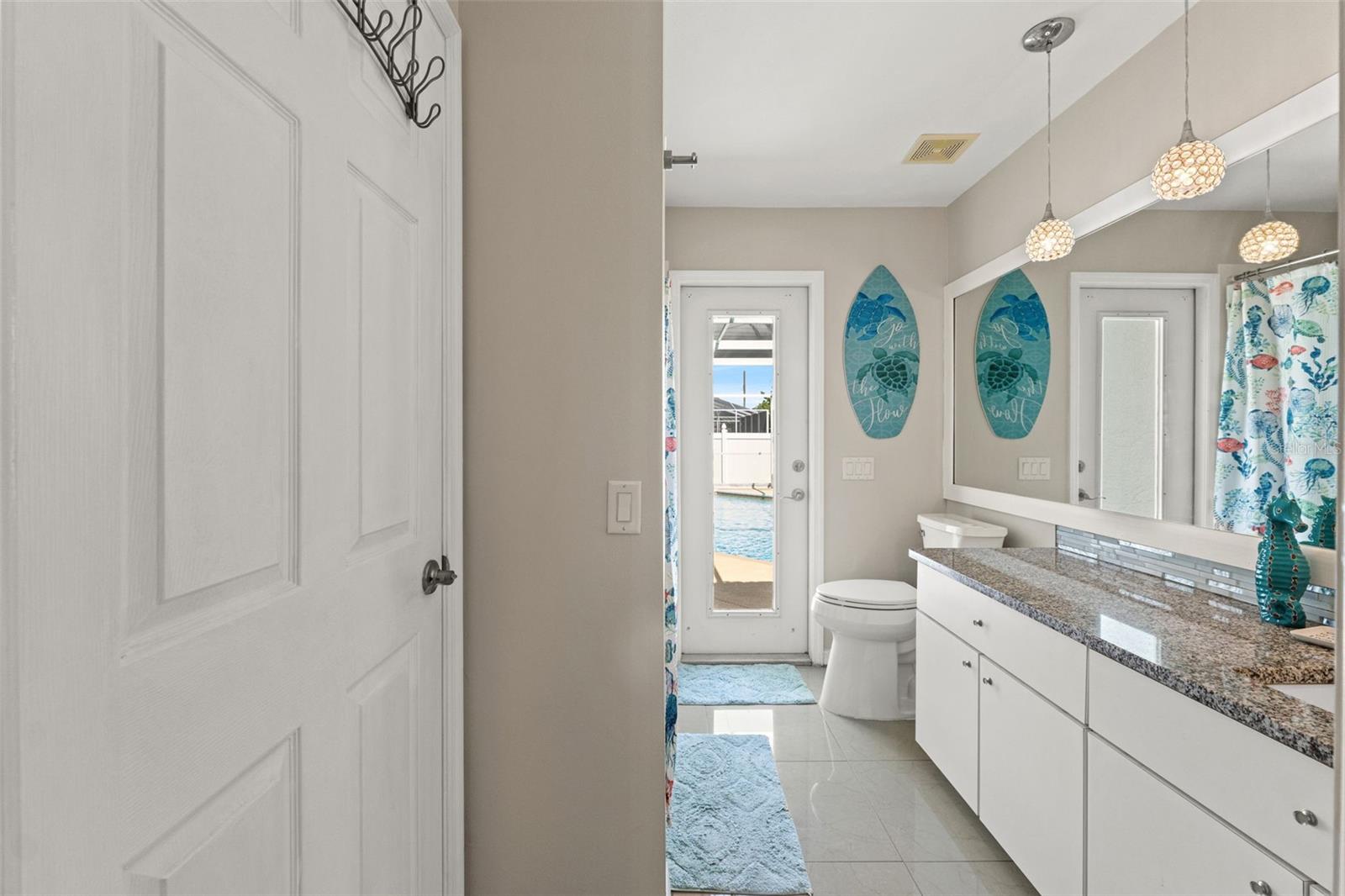 Image 31 of 43 For 15428 Atwater Drive