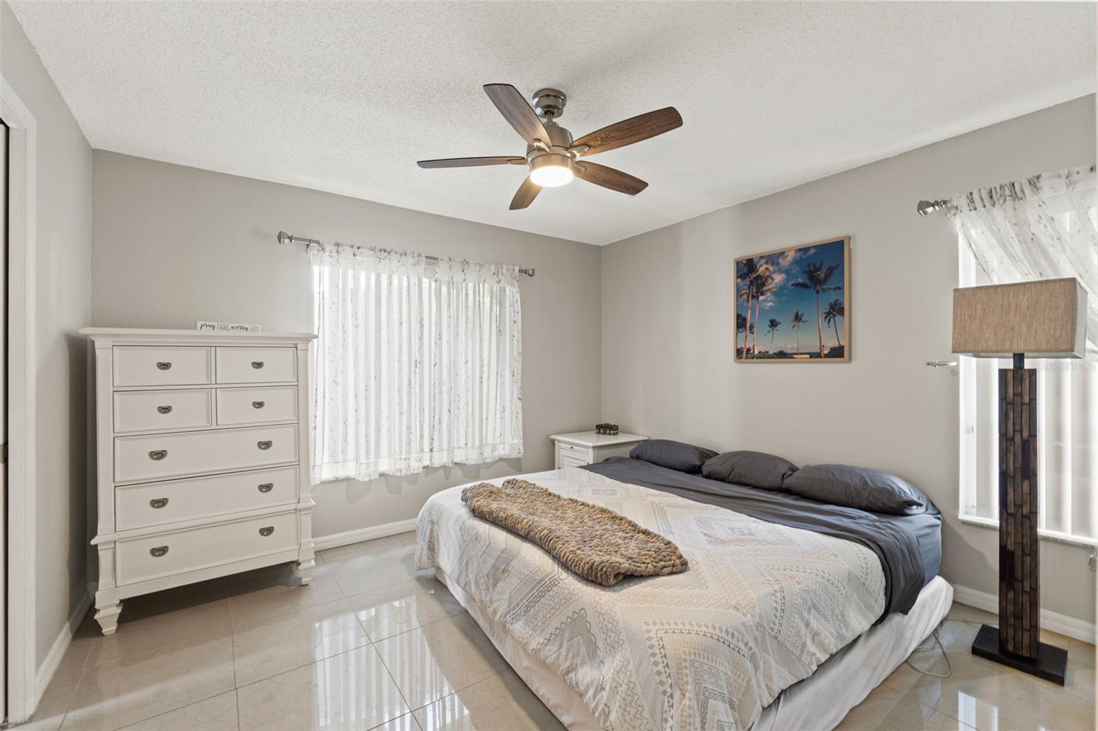 Image 33 of 43 For 15428 Atwater Drive