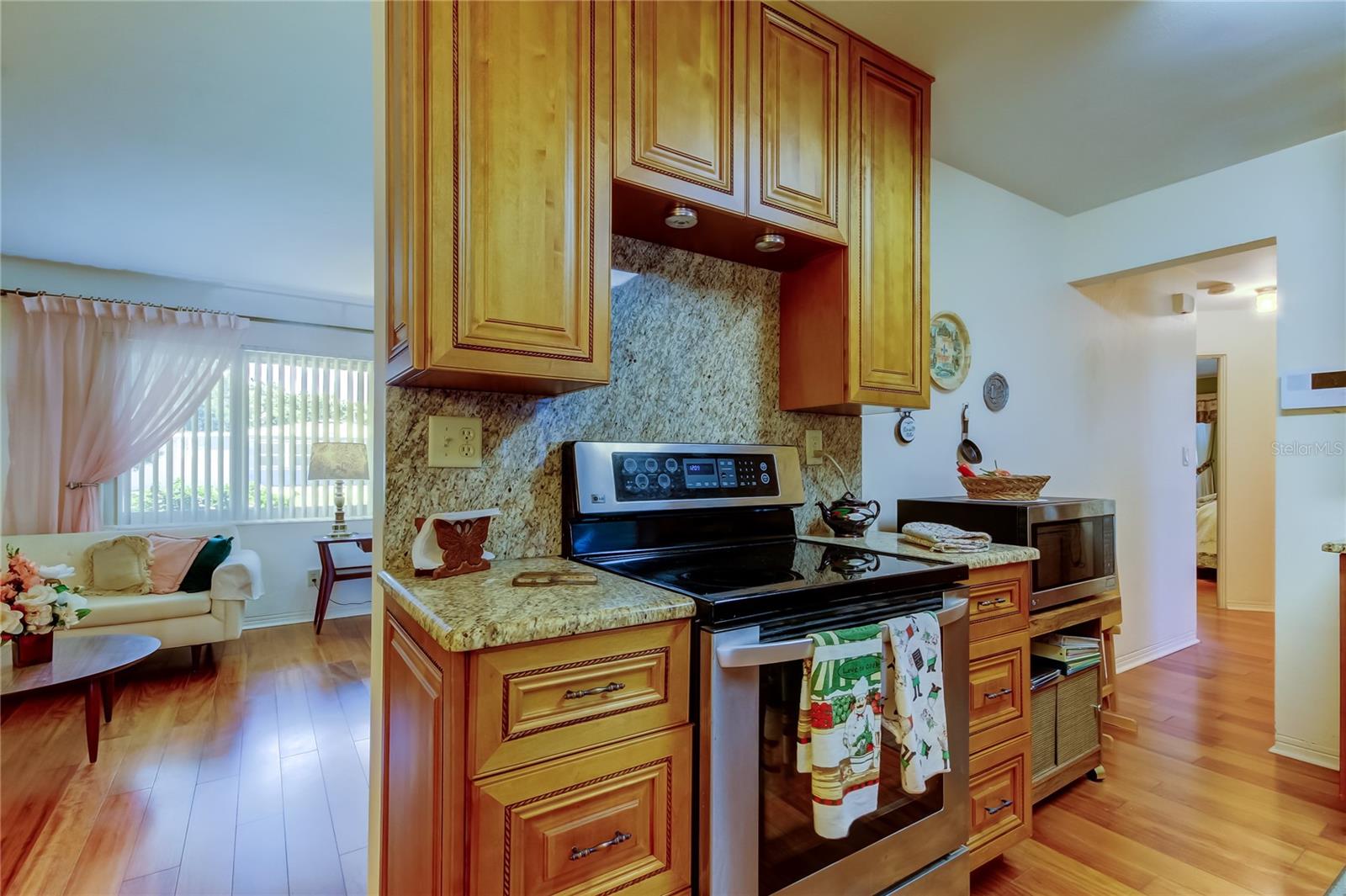 Image 12 of 41 For 2800 54th Street N