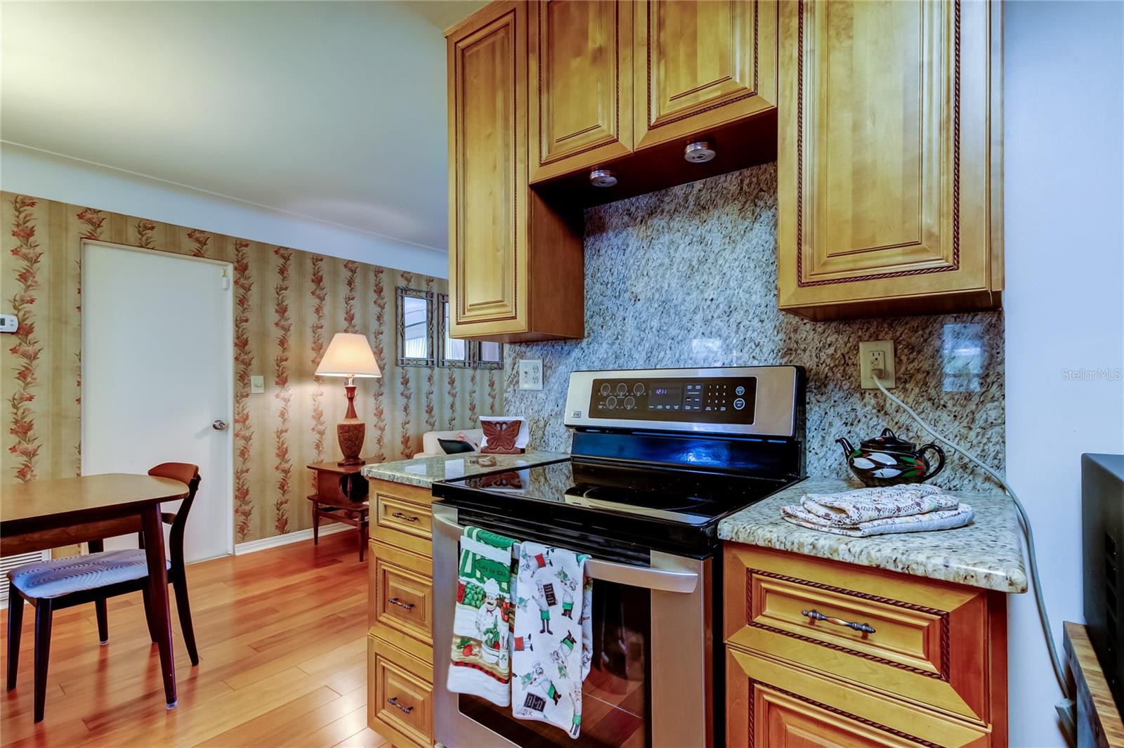 Image 18 of 41 For 2800 54th Street N