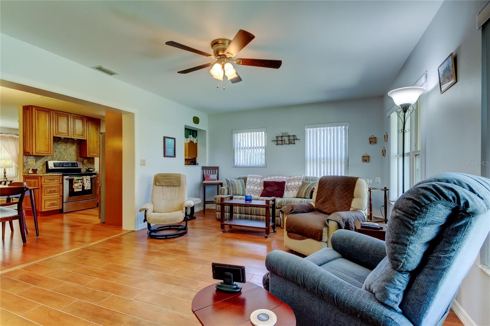 Image 30 of 41 For 2800 54th Street N
