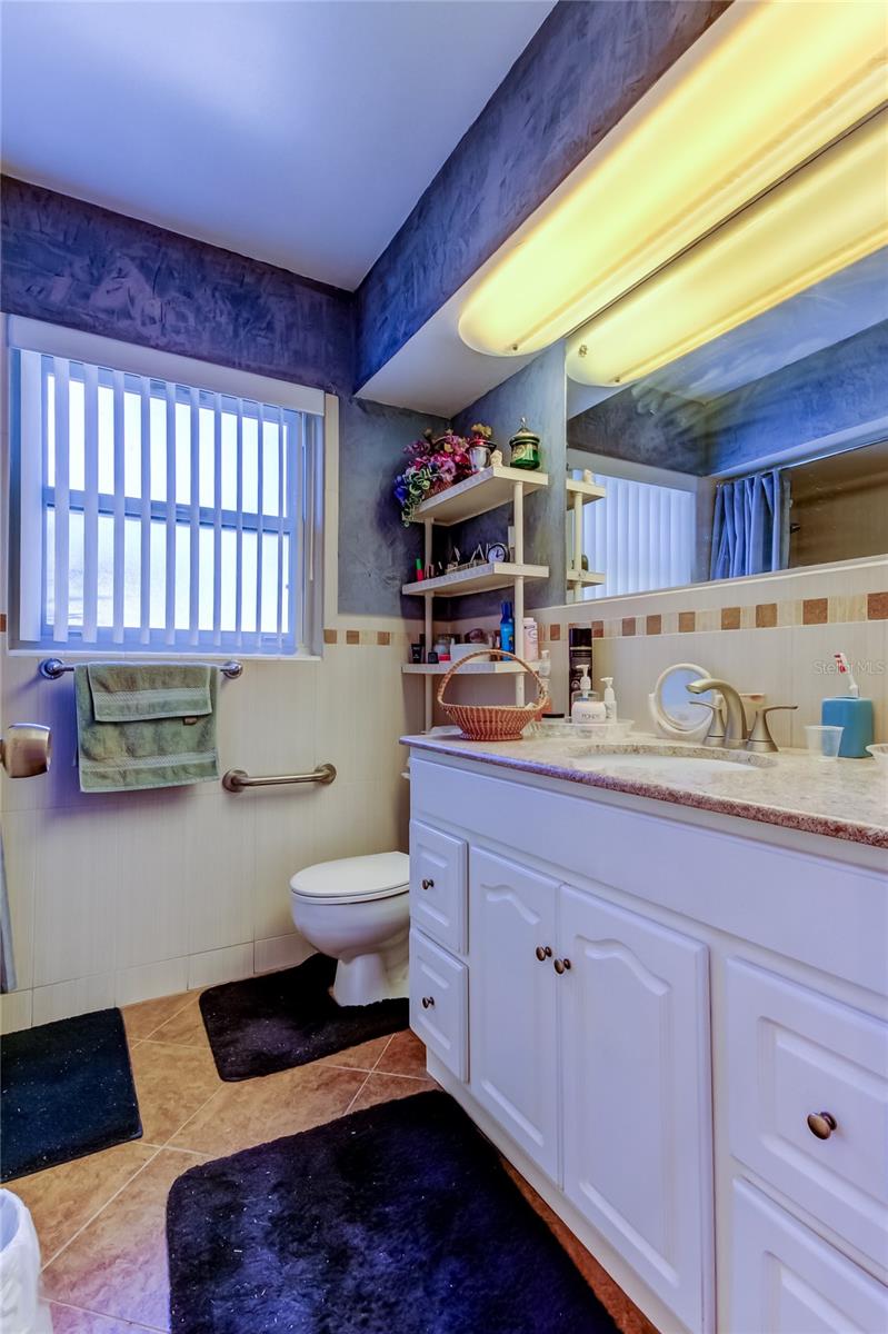 Image 33 of 41 For 2800 54th Street N