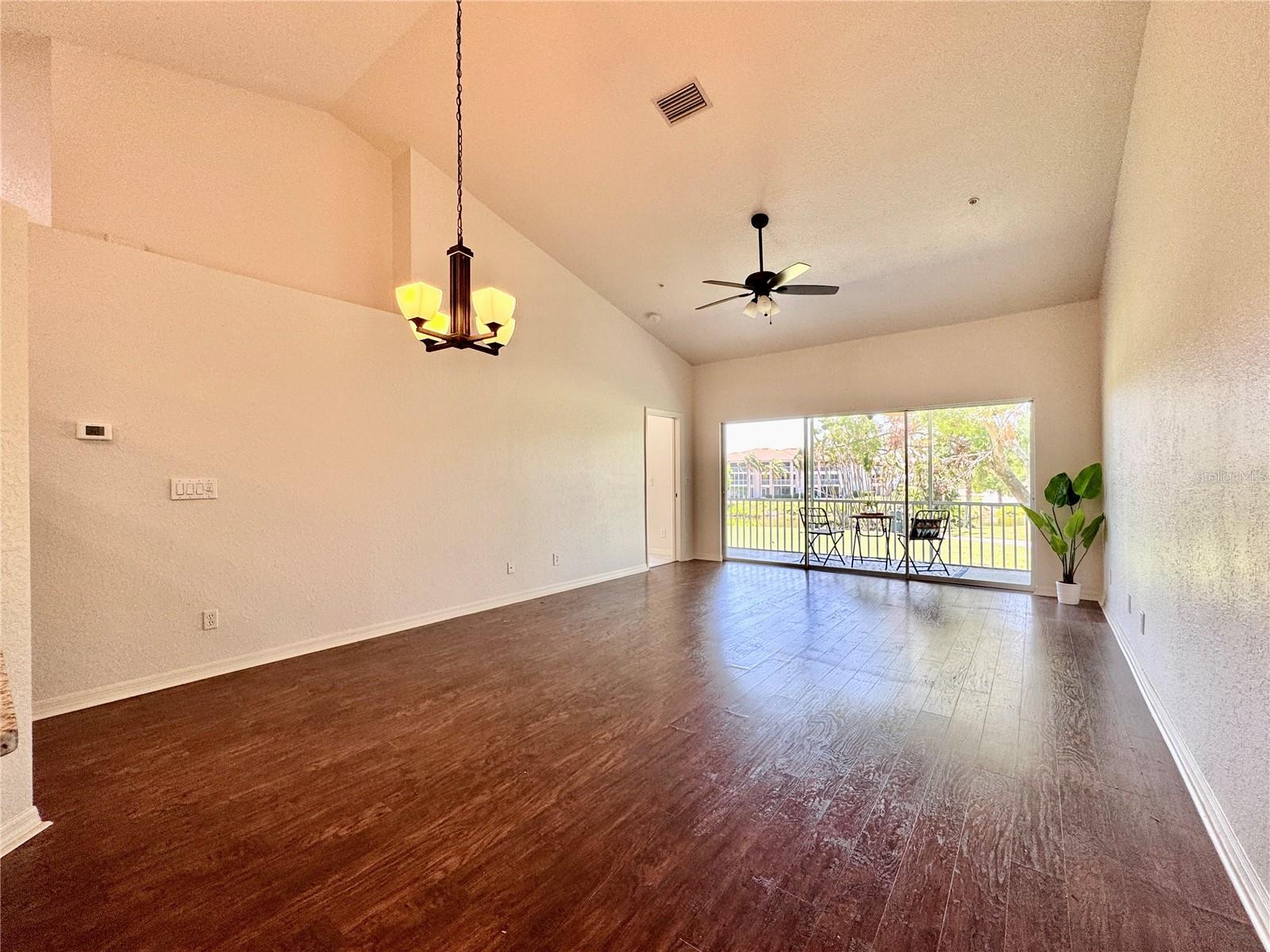 Image 11 of 42 For 6534 Fairway Gardens Drive 17-201