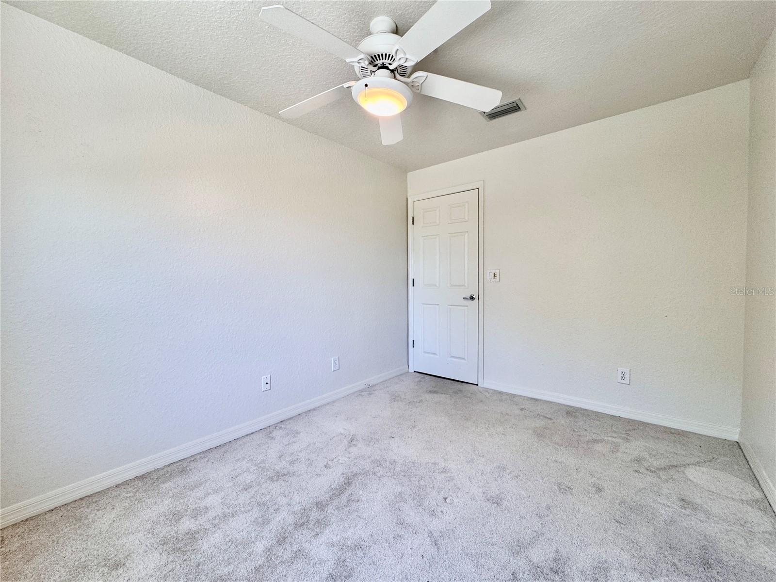 Image 18 of 42 For 6534 Fairway Gardens Drive 17-201