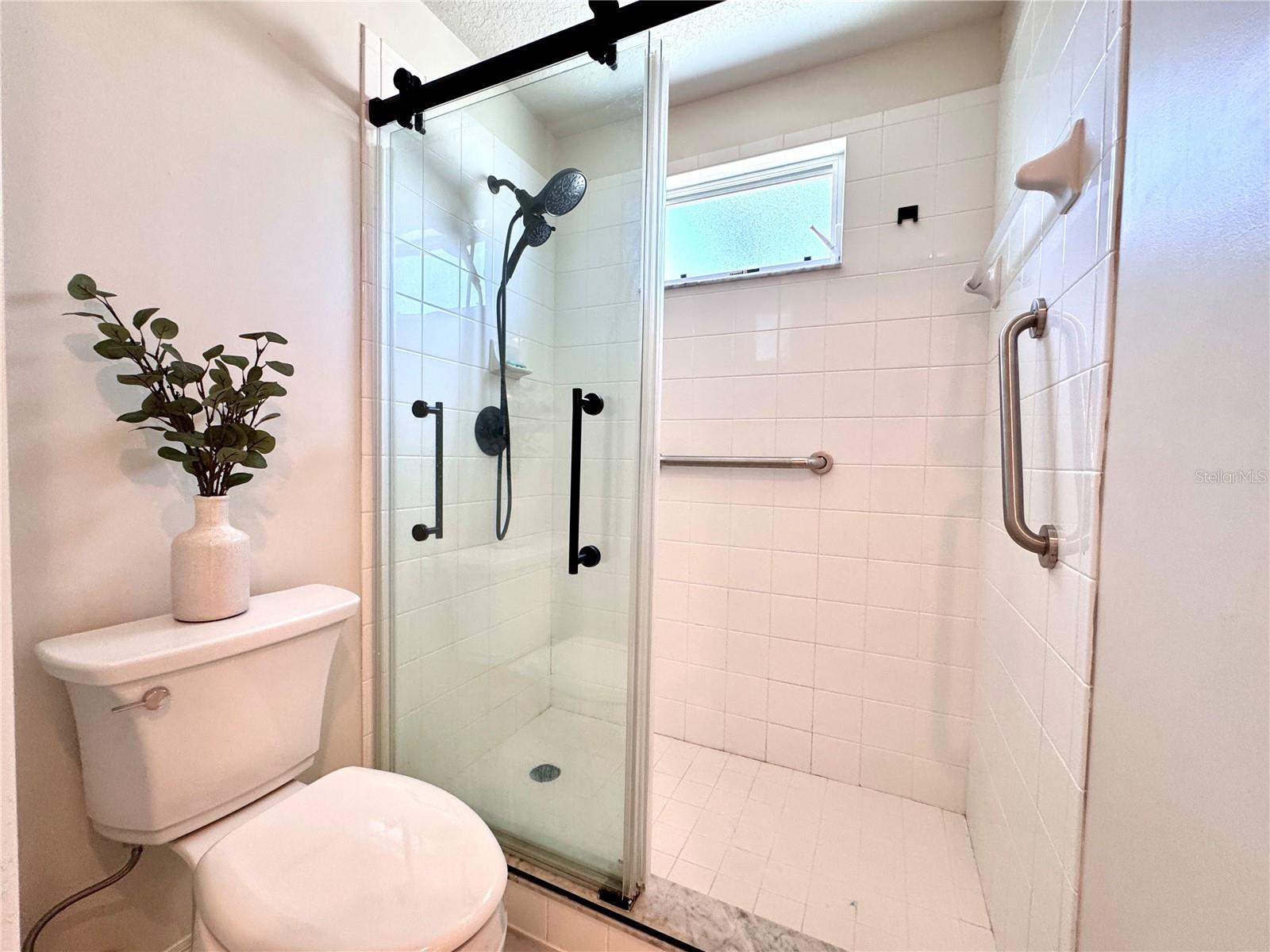 Image 24 of 42 For 6534 Fairway Gardens Drive 17-201