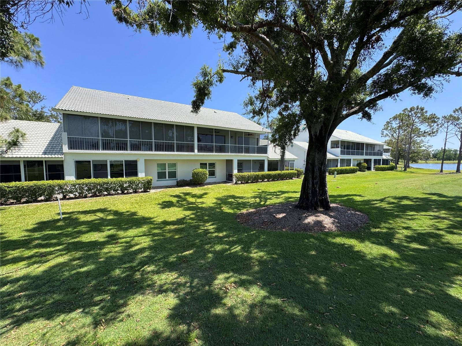 Image 29 of 42 For 6534 Fairway Gardens Drive 17-201