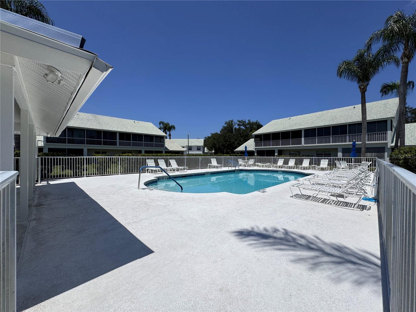 Image 34 of 42 For 6534 Fairway Gardens Drive 17-201