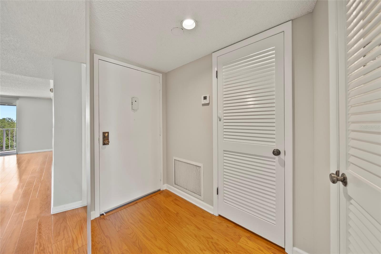 Image 28 of 39 For 2611 Bayshore Boulevard 504