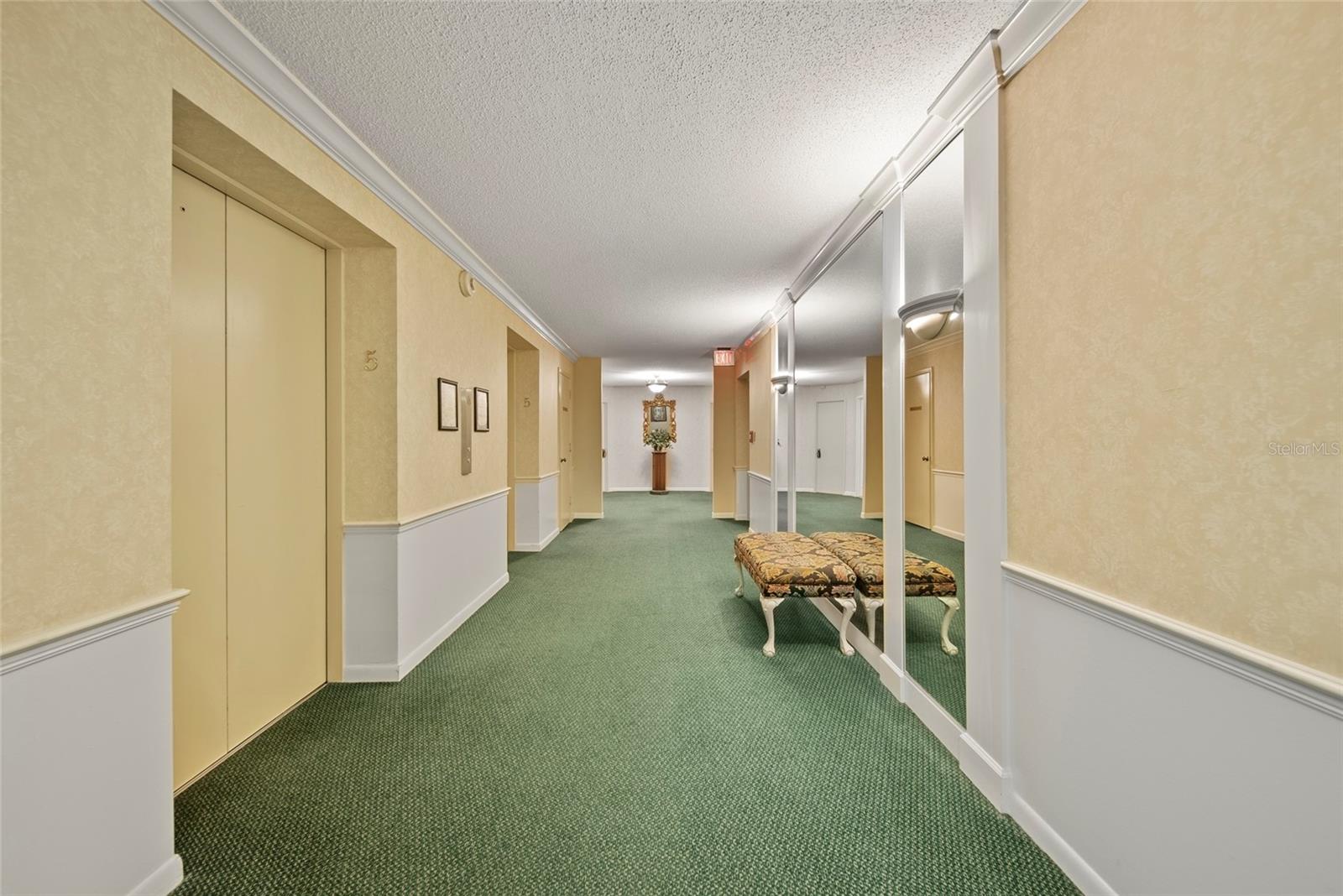 Image 5 of 39 For 2611 Bayshore Boulevard 504
