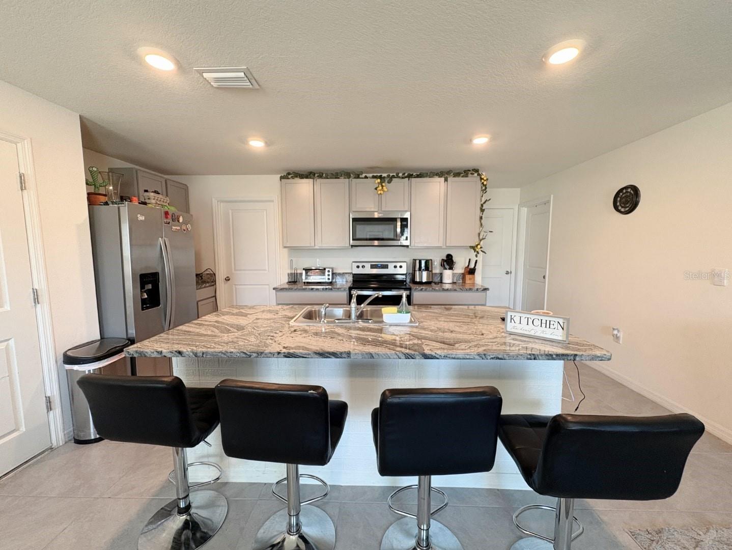 Image 3 of 24 For 7530 Broad Pointe Drive
