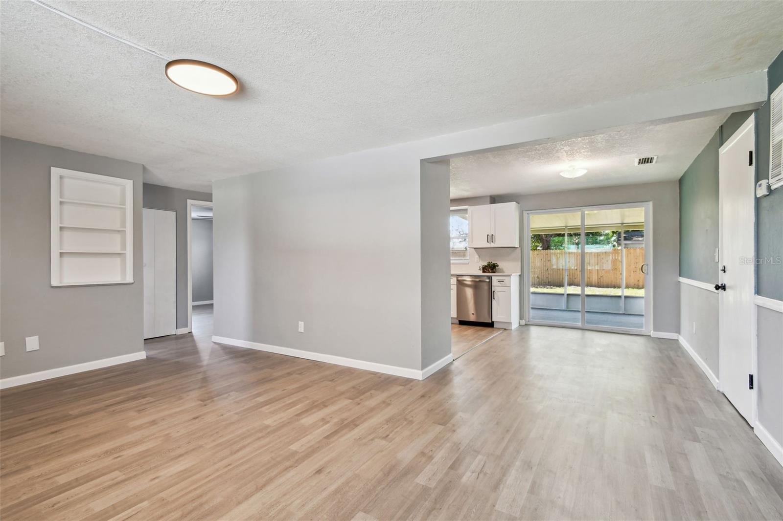 Image 10 of 47 For 4940 Rosedale Lane