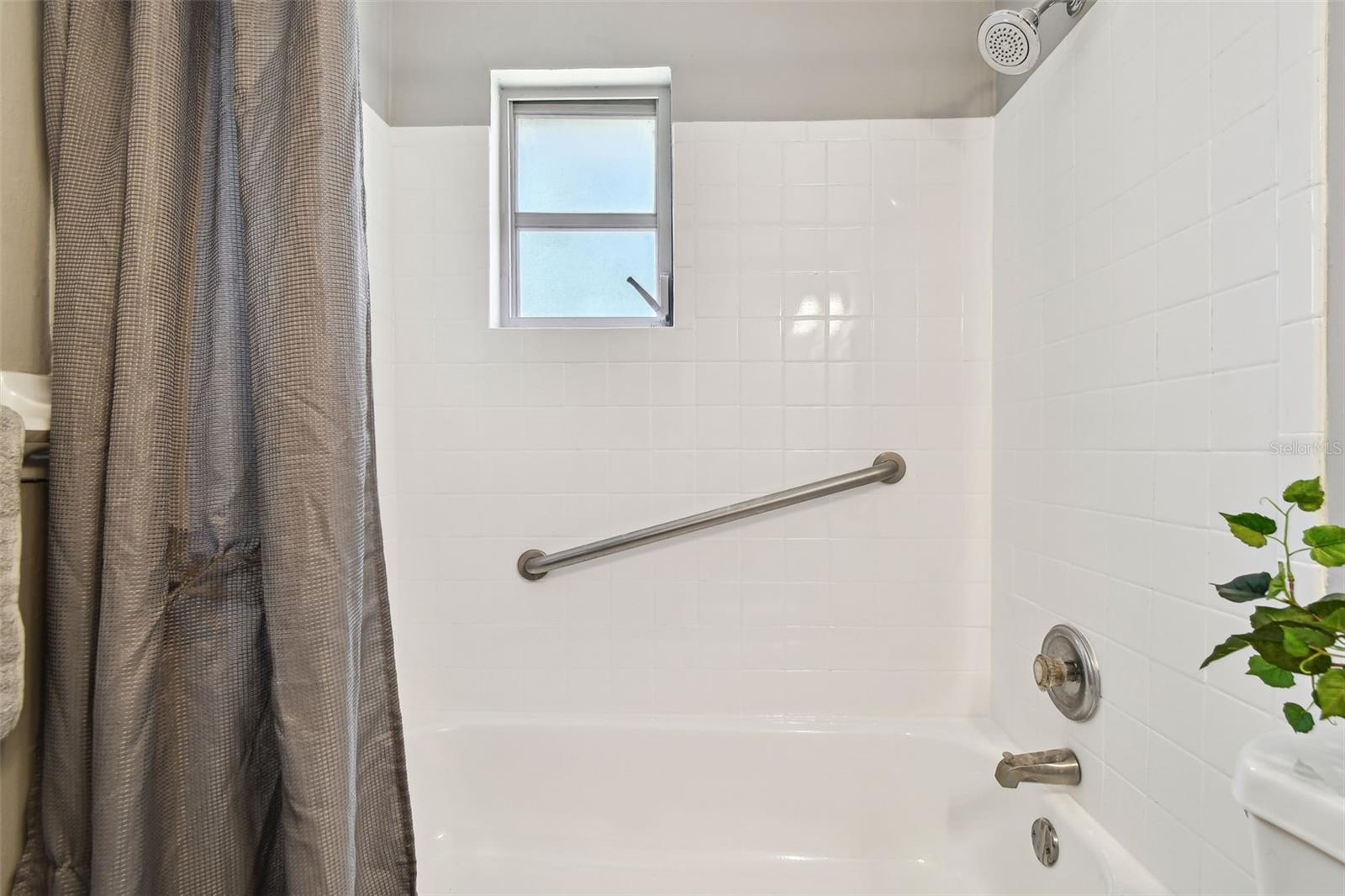 Image 21 of 47 For 4940 Rosedale Lane