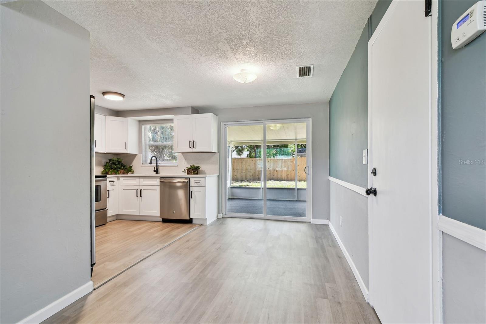 Image 6 of 47 For 4940 Rosedale Lane