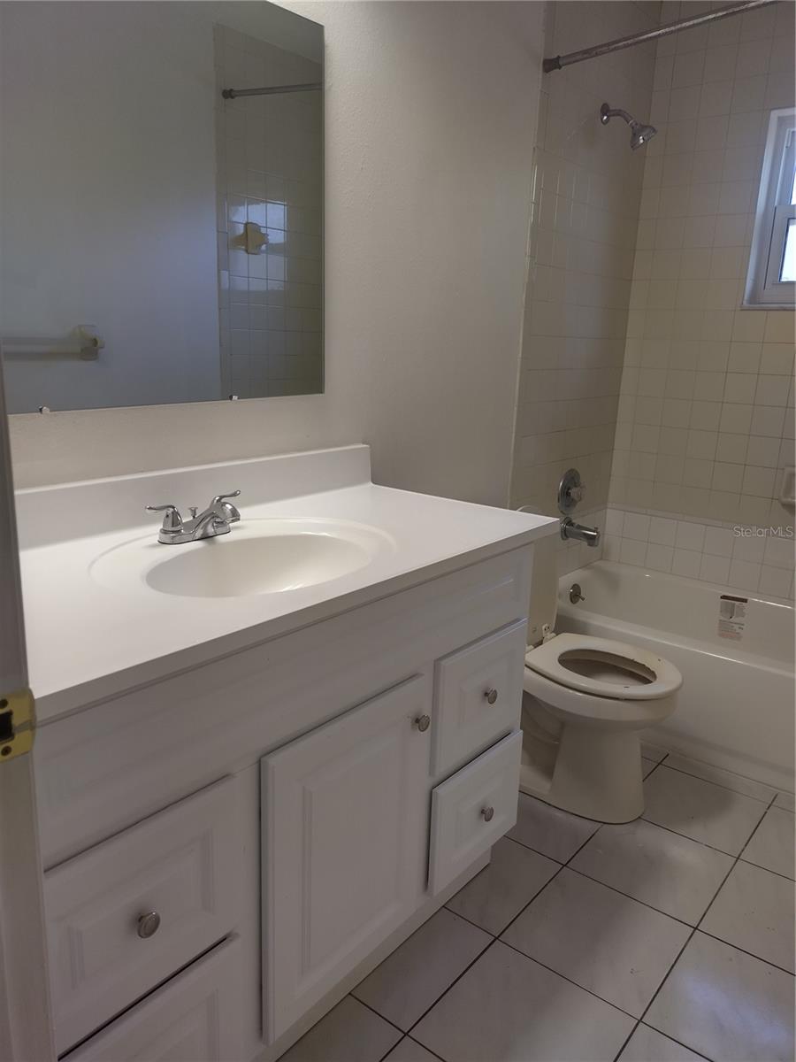 Image 22 of 26 For 1936 Spanish Oaks Drive S