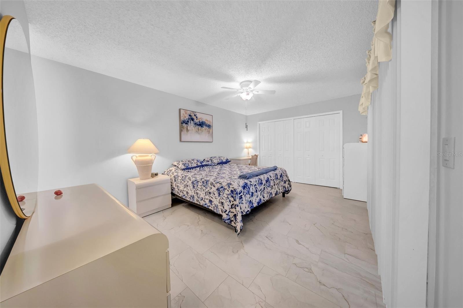 Image 17 of 46 For 20 Windrush Bay Drive 20