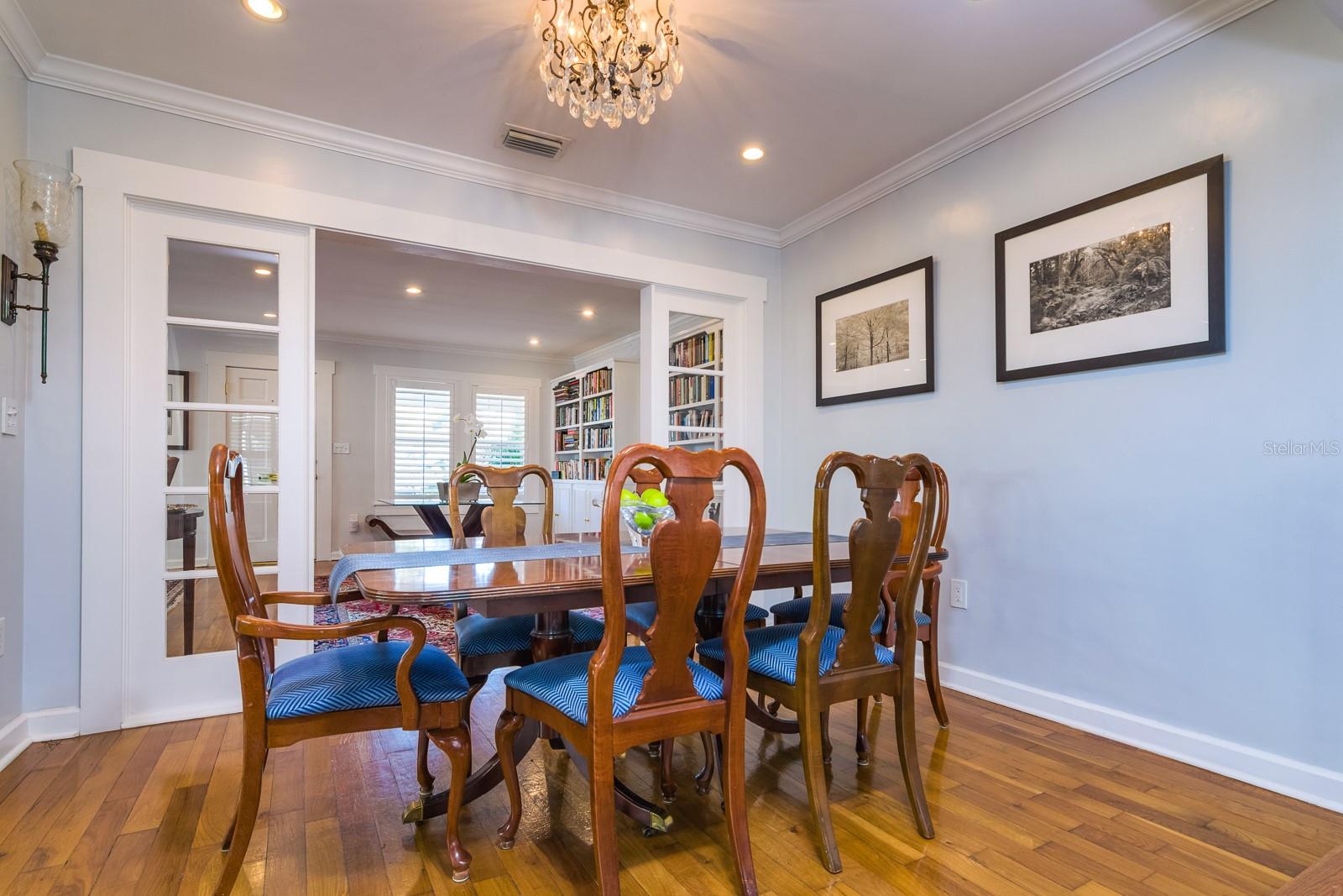 Image 7 of 43 For 827 Delaware Avenue