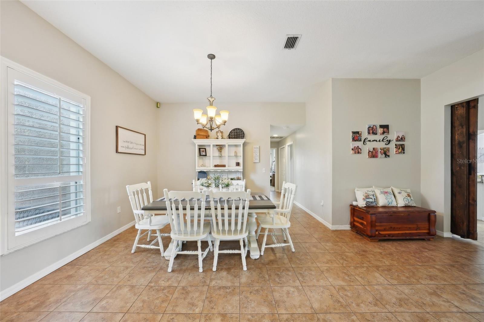 Image 14 of 88 For 4511 Swift Circle