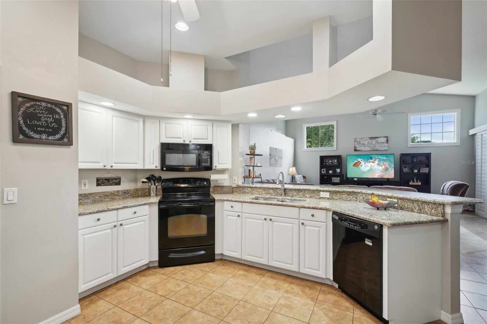 Image 20 of 88 For 4511 Swift Circle