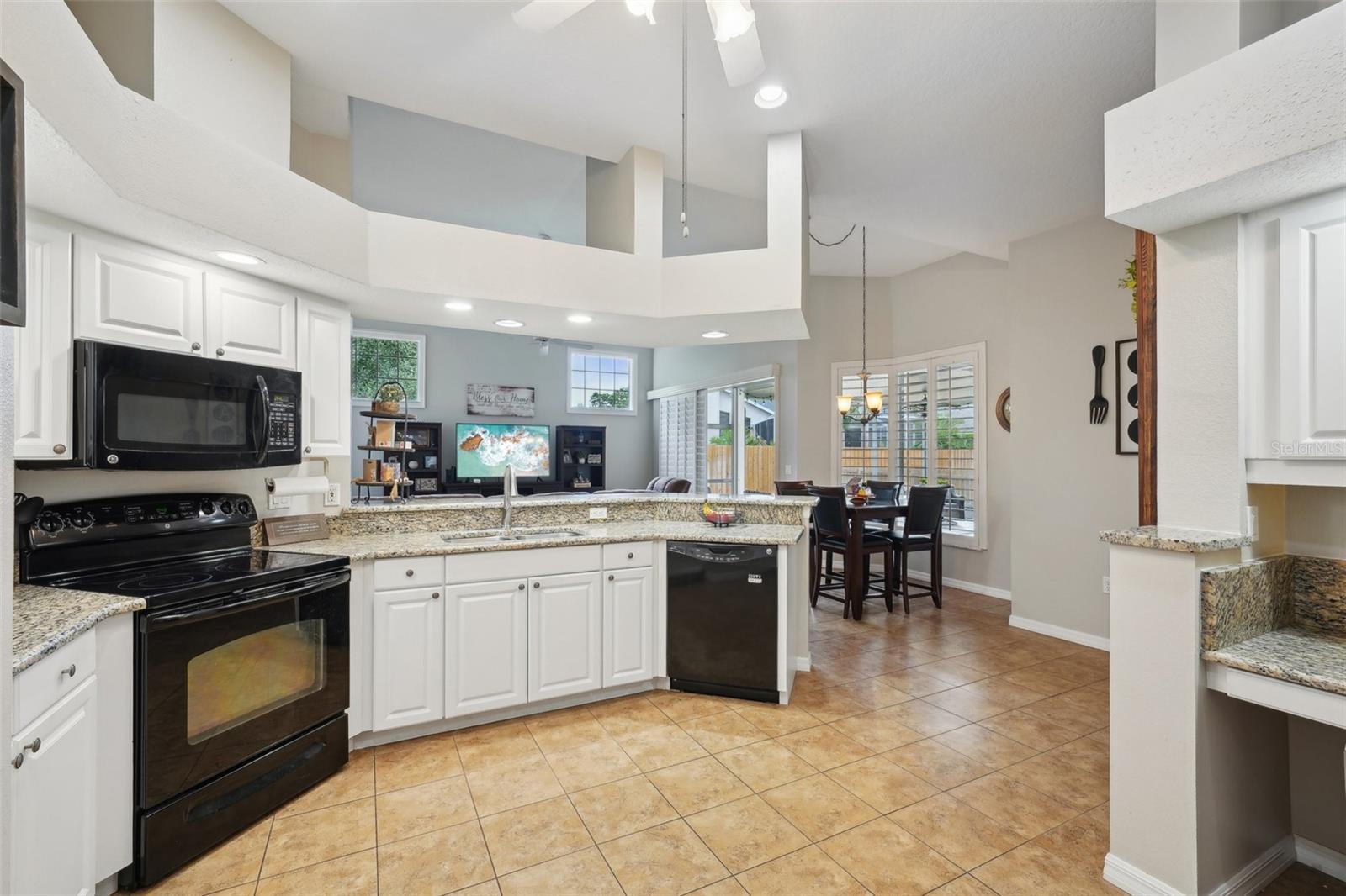 Image 23 of 88 For 4511 Swift Circle