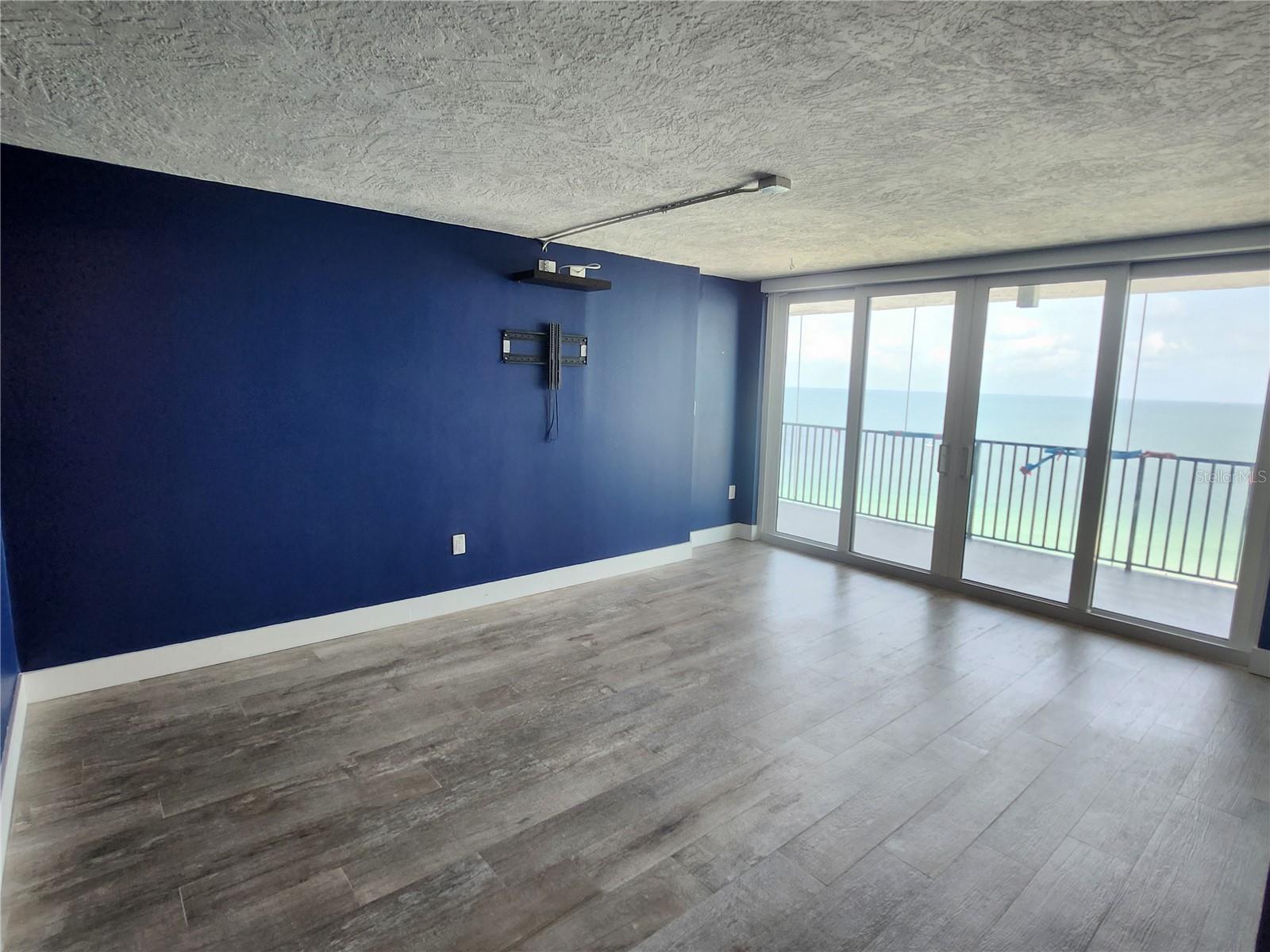 Image 12 of 30 For 1290 Gulf Boulevard 1701