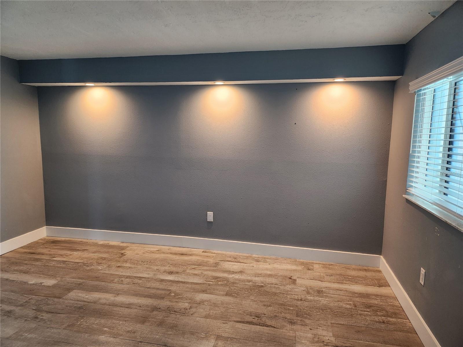 Image 18 of 30 For 1290 Gulf Boulevard 1701